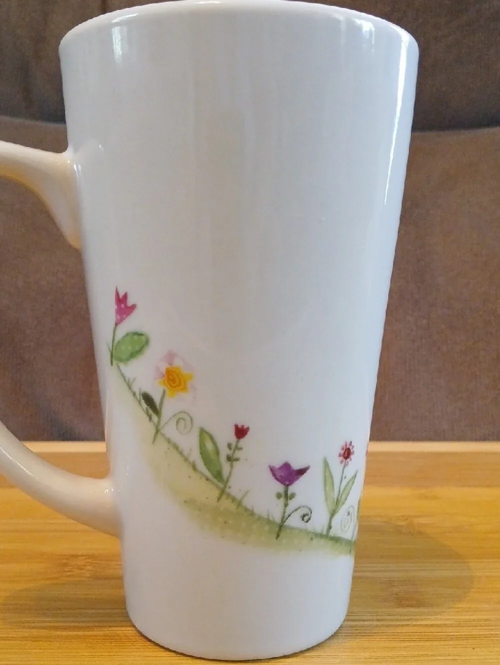 NATURAL LIFE Pink Floral Woman Ceramic Cup with Whimsical Illustration